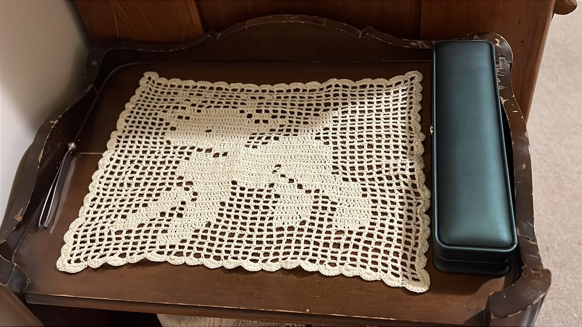 My first ever #filetcrochet ★彡 I love this process and can’t wait to do more !