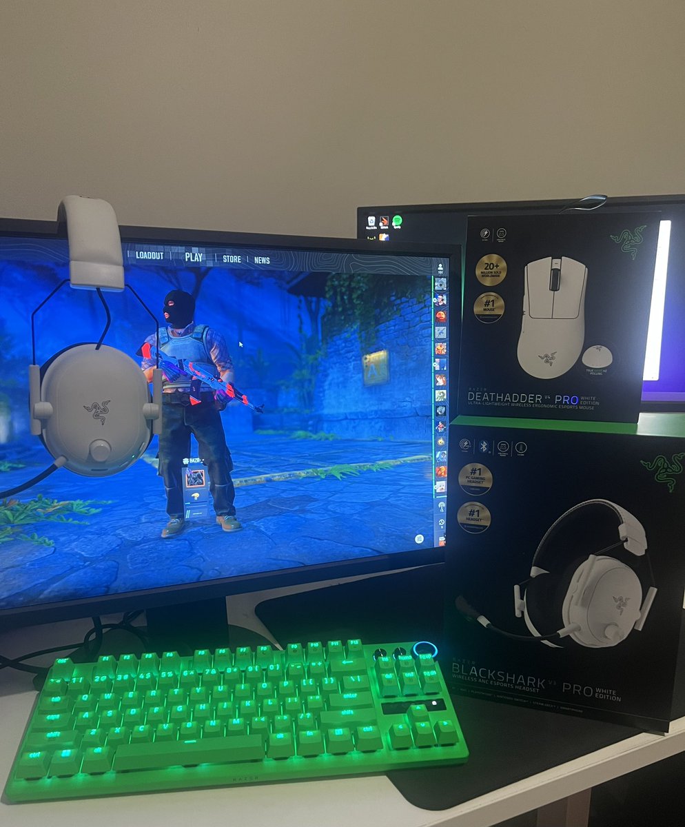 hazr_cs's tweet image. YOO big thanks to @TeamRazer for the care package!
Excited to try these out 🙏 🫡
#ForThePro #BSV3PRO #DAV4PRO