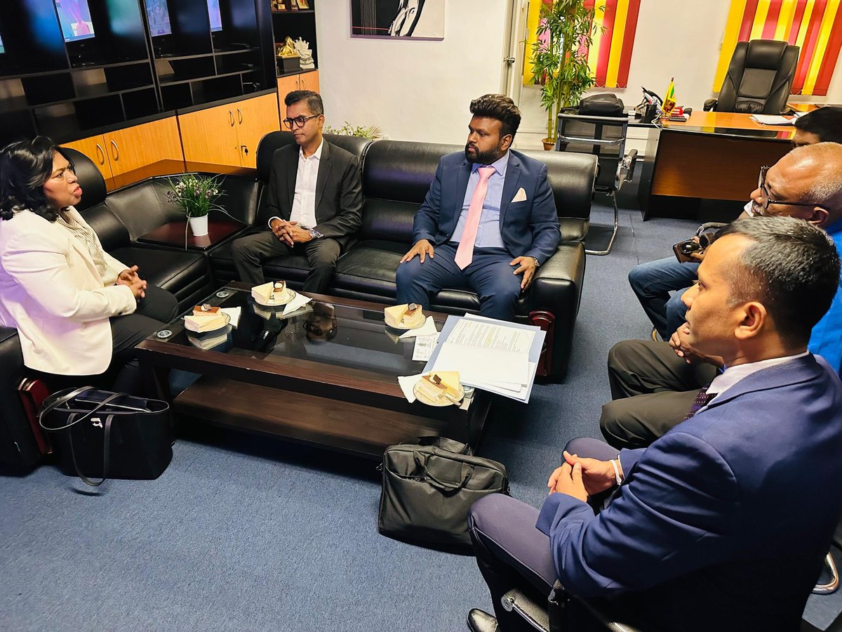 myAibd's tweet image. 📺 A meaningful exchange at SLRC 🇱🇰
It was a pleasure meeting Mr. Gihan De Silva, Chairman of Sri Lanka Rupavahini Corporation, at the SLRC premises in Colombo. Looking forward to impactful initiatives ahead! 🌏🤝 #AIBD #SLRC #MediaDevelopment #SriLanka #RegionalCooperation