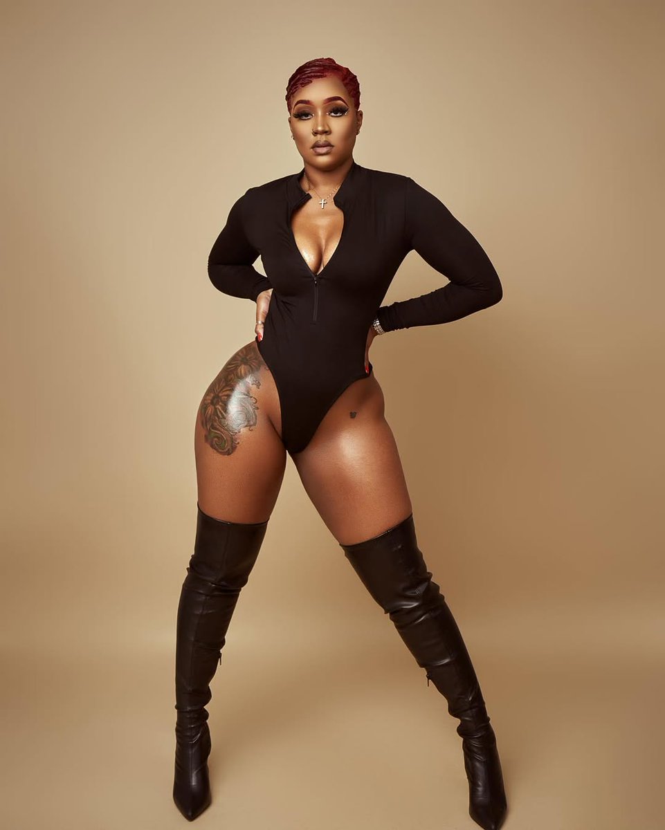 SienaLena93930's tweet image. Expert Model Skin &amp;amp; Body Retouching Services

High-end model retouching yields faultless, magazine-worthy results.  We organically enhance features, sculpt the physique, and perfect skin texture to ensure that your photographs.

#ModelRetouching #FashionRetouch #BeautyRetouch