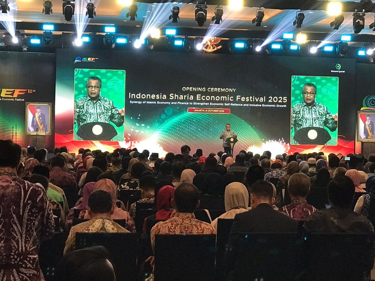 Sekarang ini masih berlangsung Pembukaan ISEF 2025. Nyimak dulu opening speechnya 

#HalalLifestyle #OneStopShariaSolution #BringsOutHalalInYou #IndonesiaHalalShowcase
<a href="/isefindonesia/">ISEF Indonesia</a> <a href="/bank_indonesia/">Bank Indonesia</a>