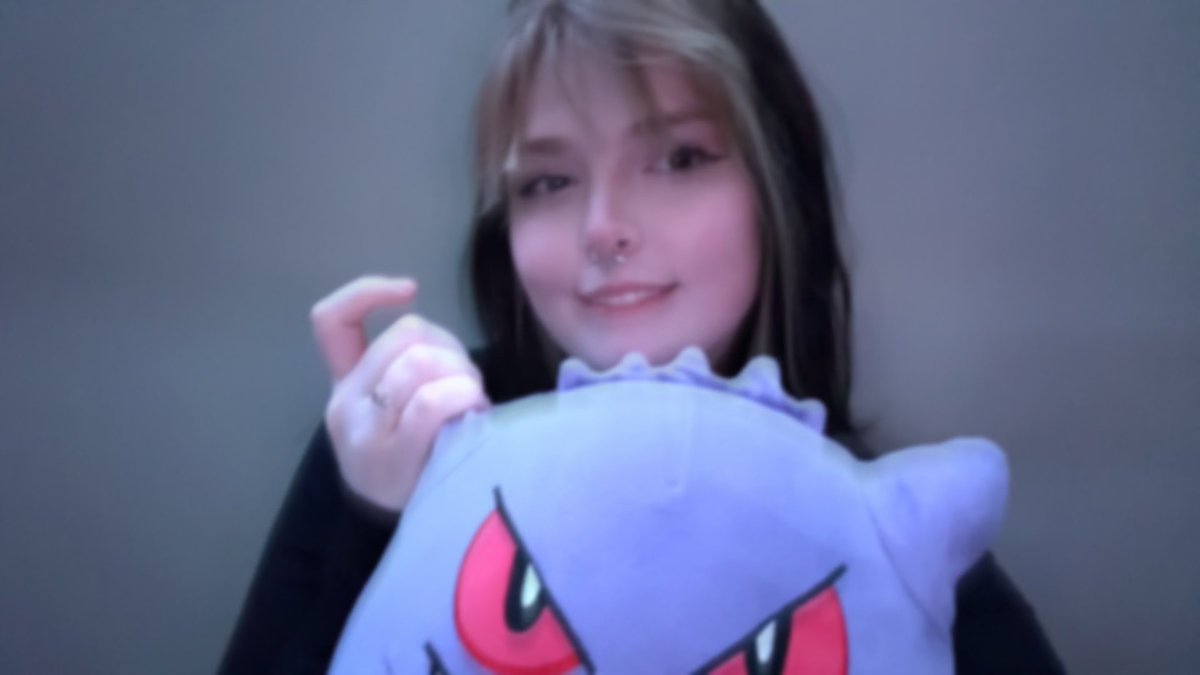 How is everyone's night? RT and u might get a treat.. 👀