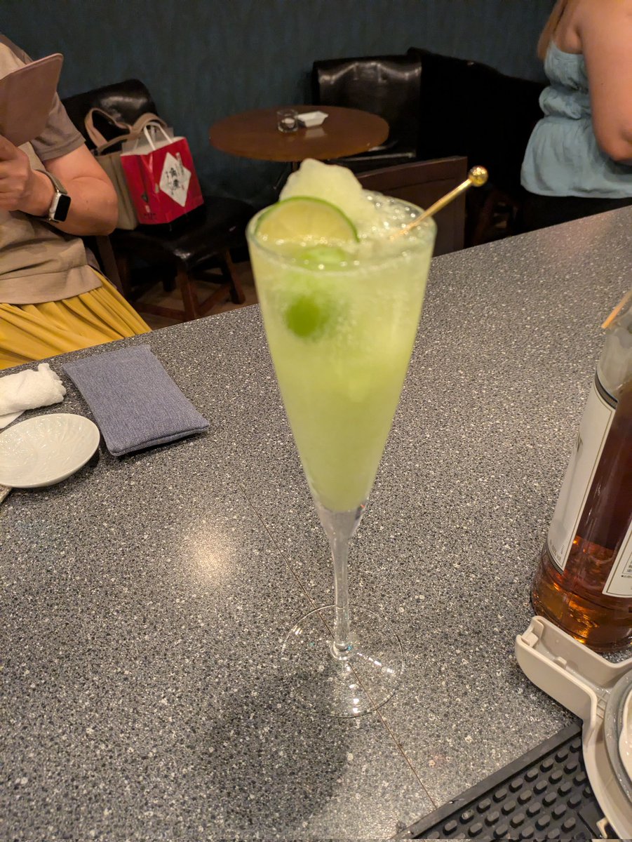authent32576598's tweet photo. シャインマスカットとスダチのカクテル🍸️ https://t.co/ZkyqTBucPZ