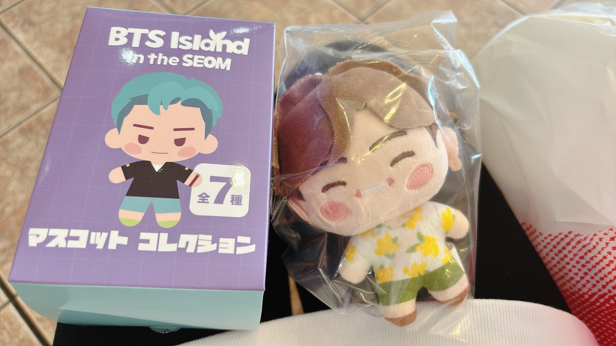 bts インザソム マスコットチャーム suga ユンギ