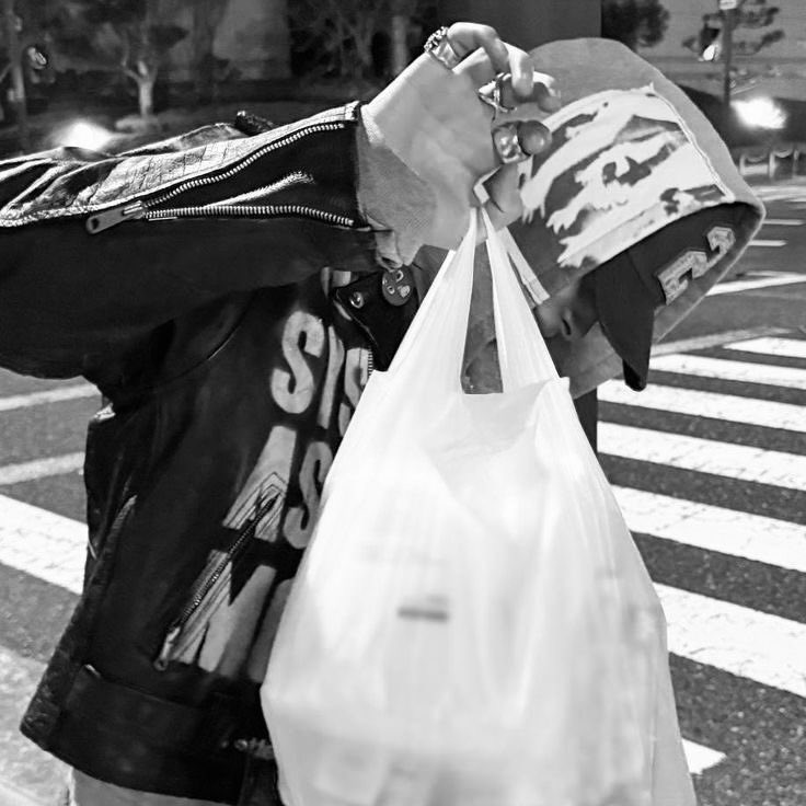 ployxsd's tweet image. . ☣︎ ݁˖ 𓄧𝙵𝚞𝚌𝚔𝚒𝚗𝚐 𝚕𝚘𝚟𝚎 𝚑𝚒𝚖 
            ᝰ🚬𝚊𝚗𝚍 𝚑𝚒𝚜 𝚜𝚝𝚢𝚕𝚎𝚎𝚎 .⋆♱⃓
 #NI_KI #니키