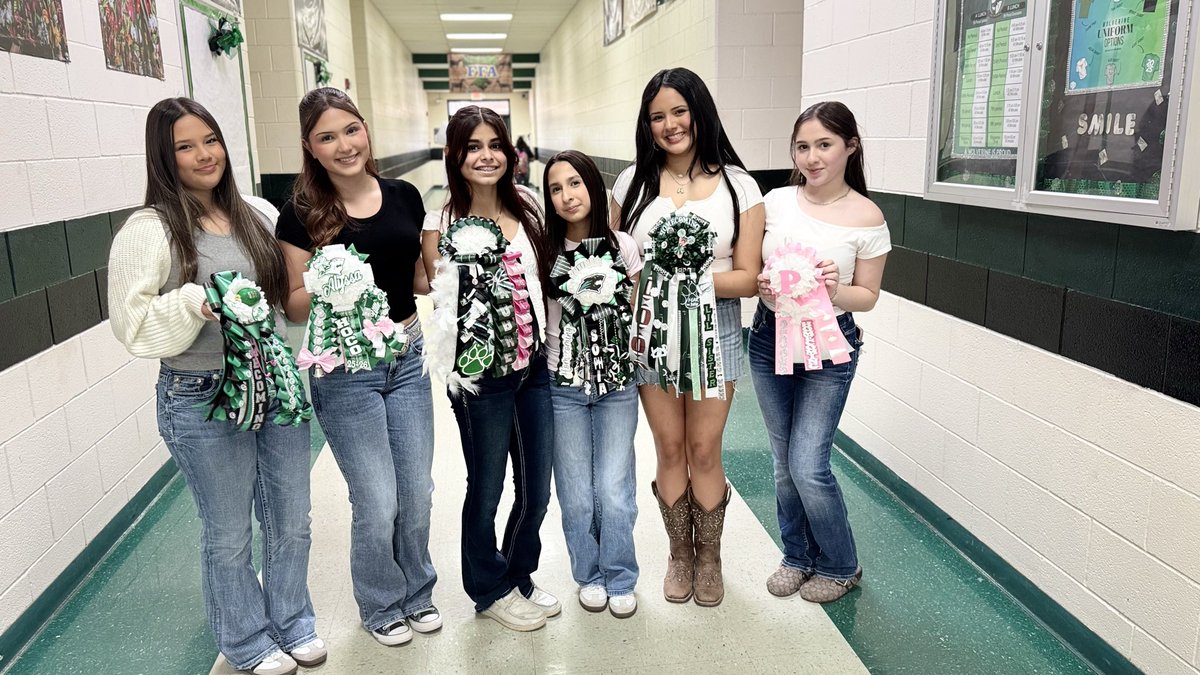 Wolverine Cheer 💚💕📣 tweet media