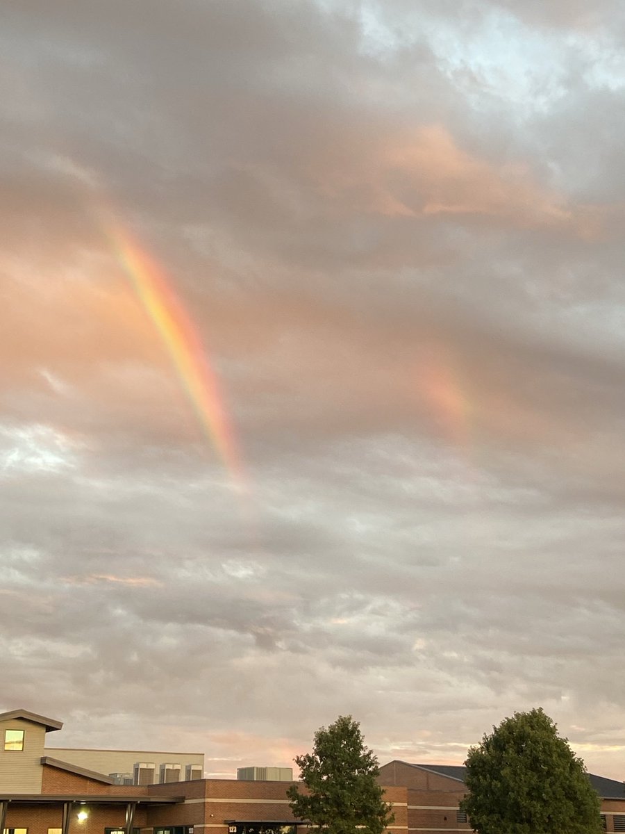 About 6:30pm ⁦<a href="/TrojansMSHS/">Muscle Shoals High</a>⁩ today. ⁦<a href="/DanielleDozier/">Danielle Dozier News 19</a>⁩