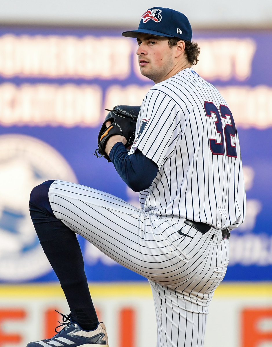 SOMPatriots's tweet image. Welcome to the Schlitt Show🍿
#Postseason #RepBX