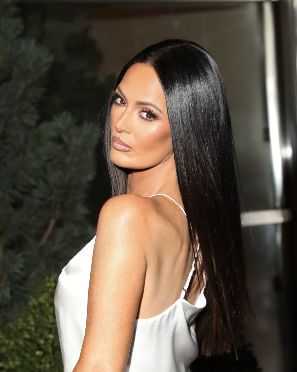 Lisa Barlow (@lisabarlow7) on Twitter photo 