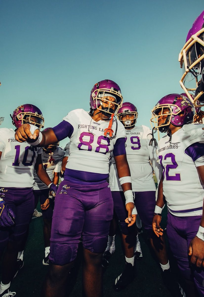 MID SZN TAPE
PLAYMAKER
hudl.com/v/2SvPFe