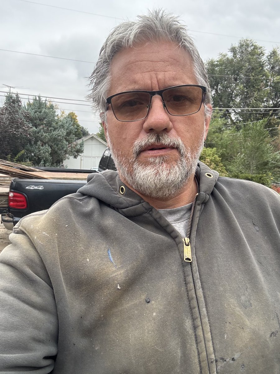 RobertTreta's tweet photo. For all you doubters . Yes I’m a real builder . I actually build the houses . The foundation , frame , plumbing , elect , HVAC , carpentry, siding ….. ALL of it . Every single aspect of building . I’m the architect too. Yes …. I know housing and I’ve been doing it for 30 years. https://t.co/60EqivRauC