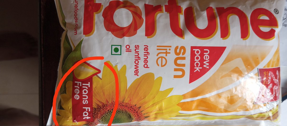 Sumit8867's tweet photo. @AdaniOnline @gautam_adani @AdaniPriti @fssaiindia @jagograhakjago   This is a joke. The fortune refined sunflower oil claims Trans Fat Free and still has Transfat in the label. This is how they fool public https://t.co/S4NgiXkGEu
