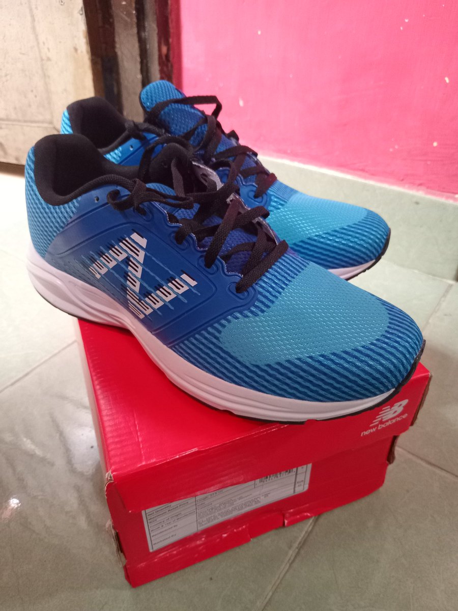 donovan_riza's tweet image. Siapa tau ada yg minat. NB size 43 masih baru. Kegedhen. Doll balen aja. 200k . Lokasi timoho. Yg minat DM aja.

#newbalance #sepatu #yogyakarta #jualsepatujogja
