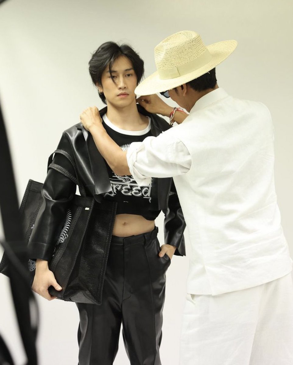 𝖡𝗂𝖻𝗅𝖾. tweet media