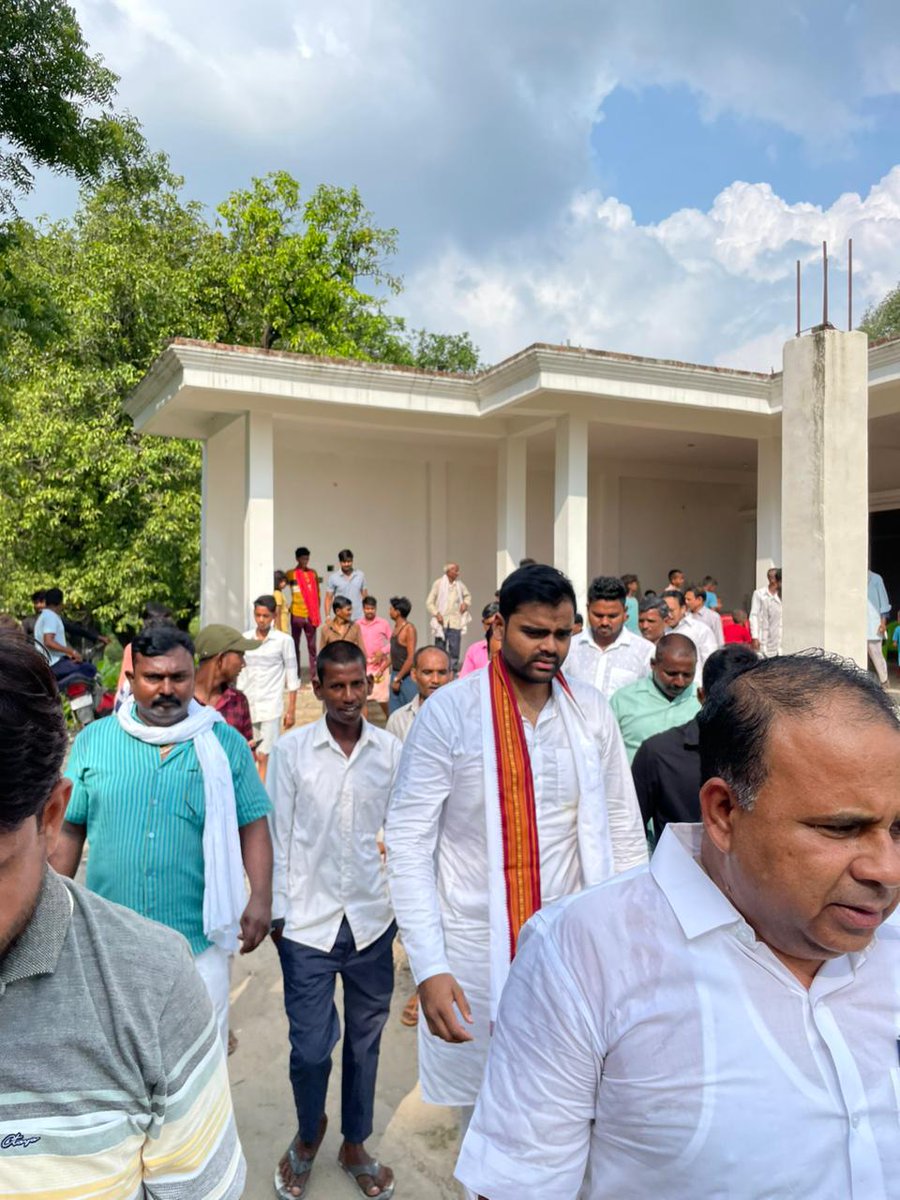 Pushpendra_MP_'s tweet image. अपने लोकसभा क्षेत्र के सिराथू और मंझनपुर विधानसभा में अपने लोगों के बीच में रहा उनके सुख दुख में शामिल हुआ।
#जनसंपर्क #PDA #सिराथू