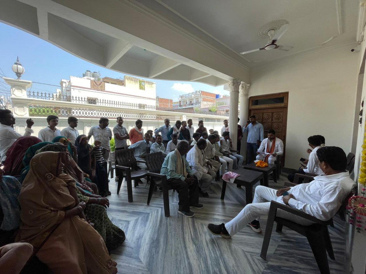 Pushpendra_MP_'s tweet image. अपने लोकसभा क्षेत्र के सिराथू और मंझनपुर विधानसभा में अपने लोगों के बीच में रहा उनके सुख दुख में शामिल हुआ।
#जनसंपर्क #PDA #सिराथू