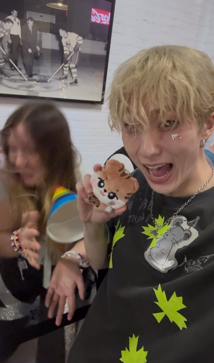 kidoteez's tweet photo. i 😭😭😭😭😭😭😭😭😭😭 https://t.co/pAIB04xmBn