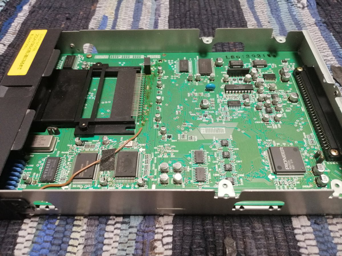 sayama_com's tweet photo. 次にゲームパック（PAC-N1）を修理させて頂きました。ゲームは出来るのですが、3種類の音が出ませんでした（PSG、ADPCM、片音）。PSGはHuカードのピコピコ音、ADPCMはCDゲームのボイスです。DUOもそうなんですが3種類の音がしっかり出ないといけませんね。

#レーザーアクティブ
#PCエンジン https://t.co/ZDmgmZxdfT