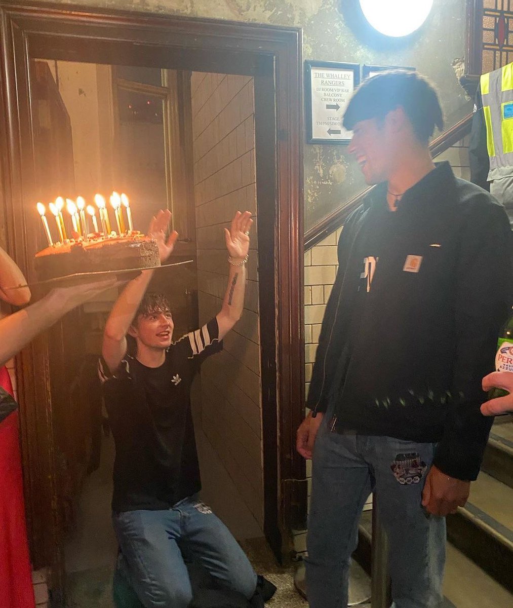 dailyjenkinson's tweet photo. happy birthday to the heart and foundation of inhaler, Josh Jenkinson! 

your talent and drive brings such vital energy to the band, and we're incredibly grateful that you chose to share your musical gift with the world. have a great bday josh 🤍 https://t.co/gtfxxQocVz