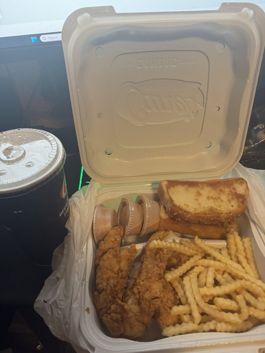 MumGonna's tweet photo. @Frugalszn coming in clutch again free99 https://t.co/P8bJtVnylP