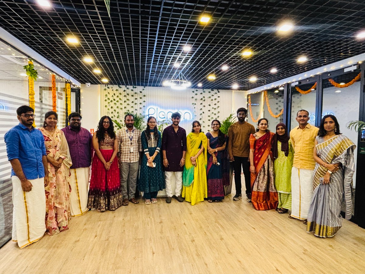 planonsoftware's tweet image. Last week, our colleagues in the India office came together to celebrate Navratri. 🌸✨

The festivities were full of color and energy, including a Dandiya dance performance, a Bathukamma-making competition, and plenty of delicious traditional snacks.

#Navratri #PlanonIndia
