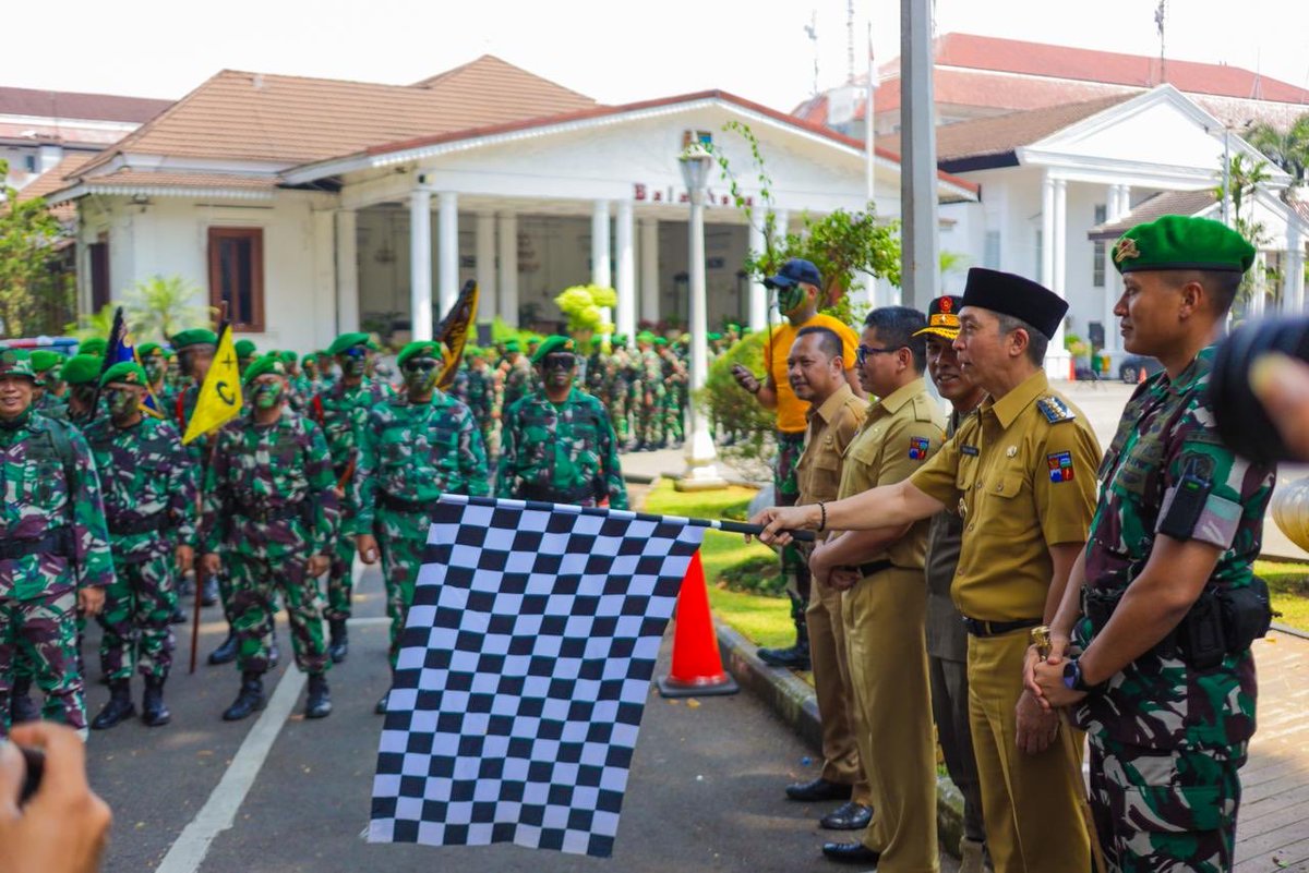 Pergantian Komandan Yonif 315/Garuda Tandai Tradisi Sinergi di Kota Bogor is.gd/yCAuQw

#Pemkotbogor
