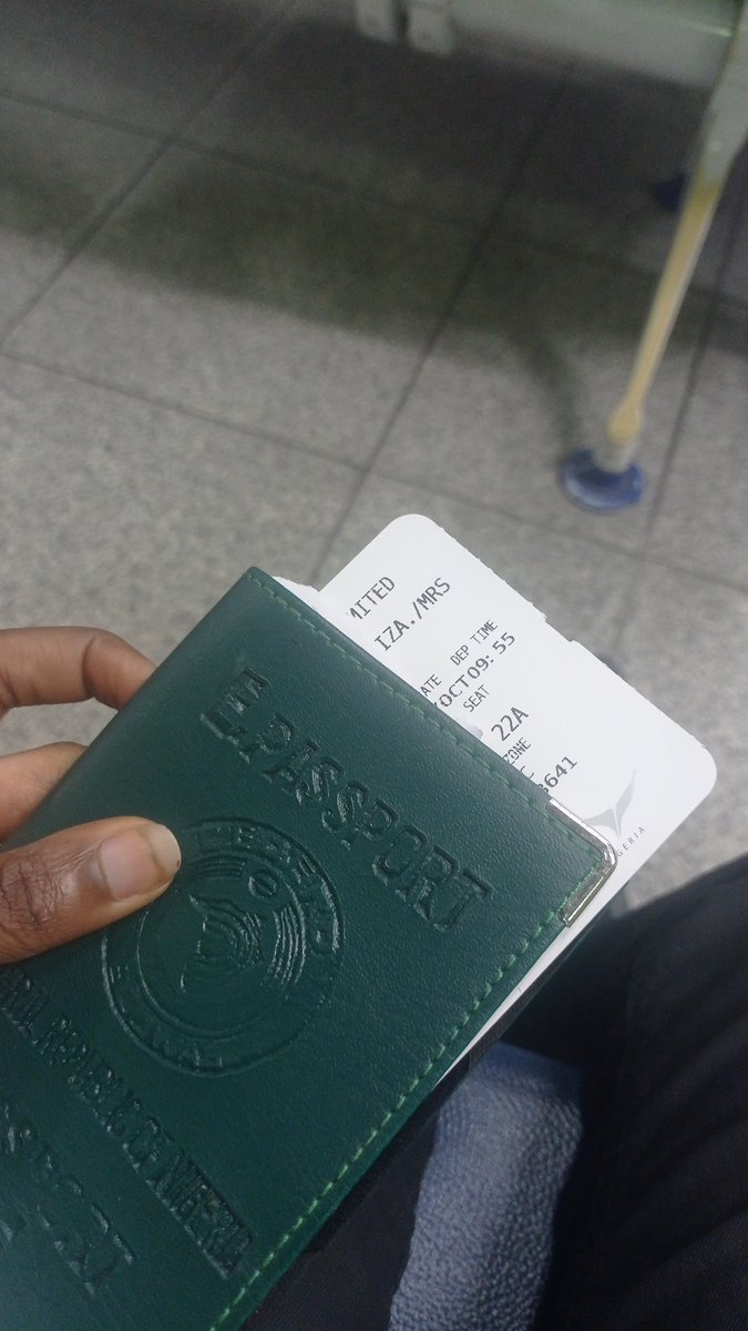 Liz_Logic's tweet image. POV: You arrived Lagos for @geegpay_hq #RaenestExchange