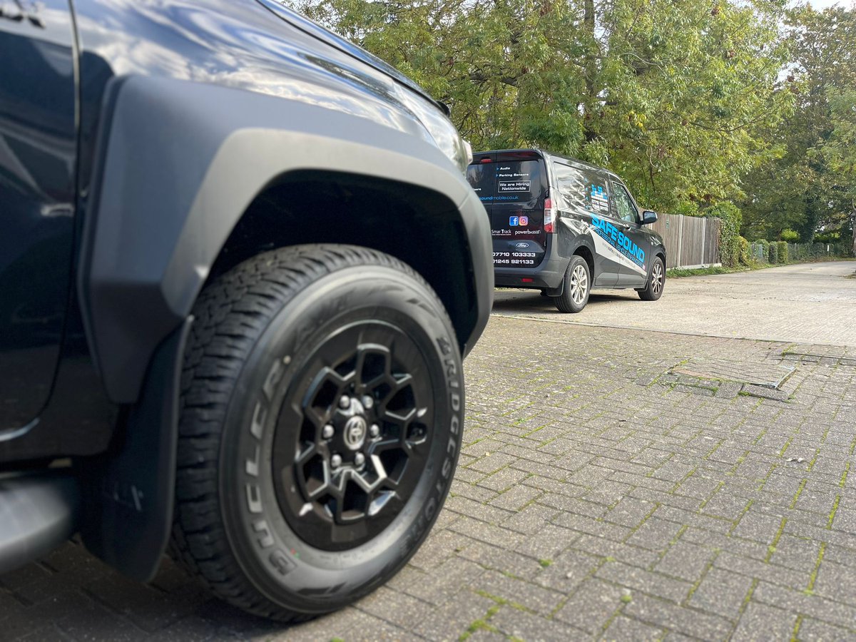 SafeandSoundEss's tweet photo. 𝗞𝗲𝗲𝗽 𝘆𝗼𝘂𝗿 𝗧𝗼𝘆𝗼𝘁𝗮 𝗛𝗶𝗟𝘂𝘅 𝘀𝗮𝗳𝗲 — 𝗱𝗮𝘆 𝗮𝗻𝗱 𝗻𝗶𝗴𝗵𝘁.
The Ghost Immobiliser 2 stops thieves from starting your vehicle, even with your keys.
Paired with the Trackstar S5 GPS Tracker, you’ll have full 24/7 location tracking and recovery support. https://t.co/xmJsNi1kZB