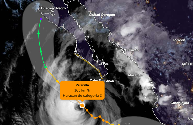 Riodoce_mx's tweet image. #Clima | Esta noche, el #huracánPriscilla se mantiene en categoría 2 y se ubicó a 305 kilómetros (km) al sursuroeste de #CaboSanLucas, Baja California Sur, y a 605 km al oeste de Cabo Corrientes, Jalisco, con vientos máximos sostenidos de 165 kilómetros por hora (km/h), rachas de