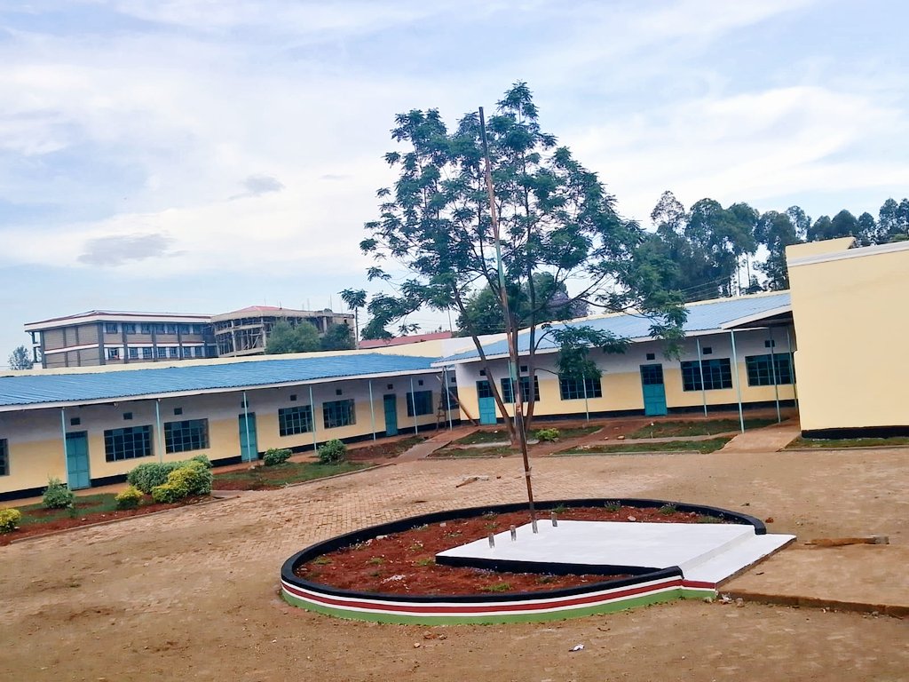 DidmusWaBarasa's tweet photo. Steady progress, visible results.

The revamp of 26 classrooms, alongside Cabro installation and tiling works at Kimilili RC Girls Primary and Junior Secondary School, is now in its final stage, a clear reflection of our commitment to creating dignified, modern learning spaces across our society.
#DidmusBarasaGov2027 #viral