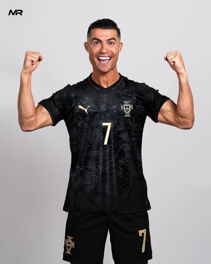 The GOAT 🐐 in New Beautiful Portugal Kit🥹👌🤭