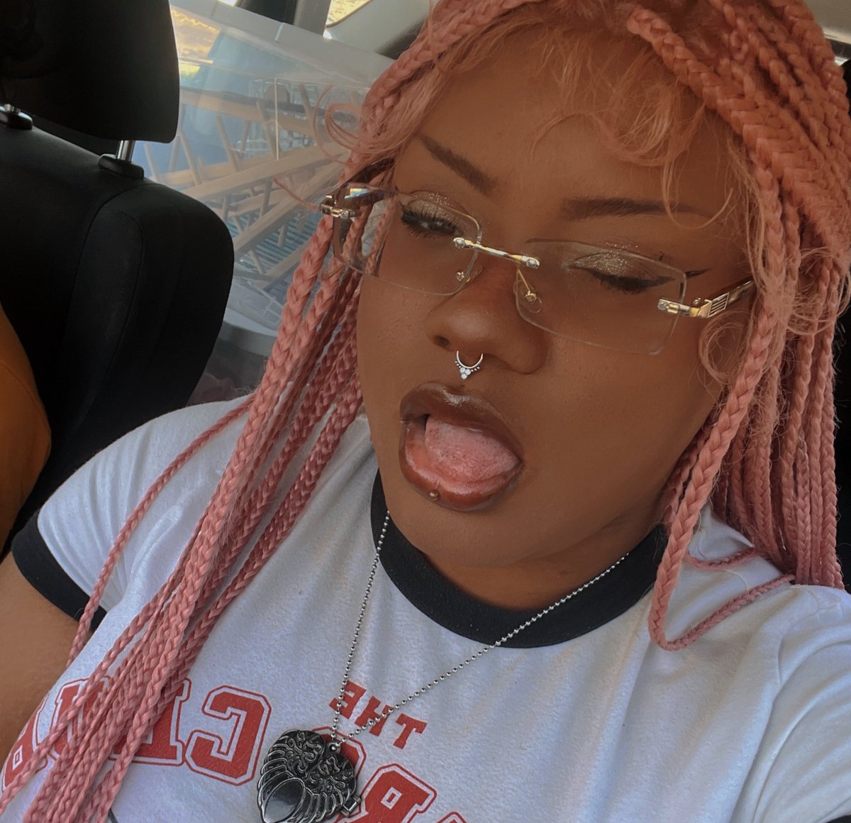 kaylabop88's tweet image. Silly goofy mood #EXOLSelcaDay