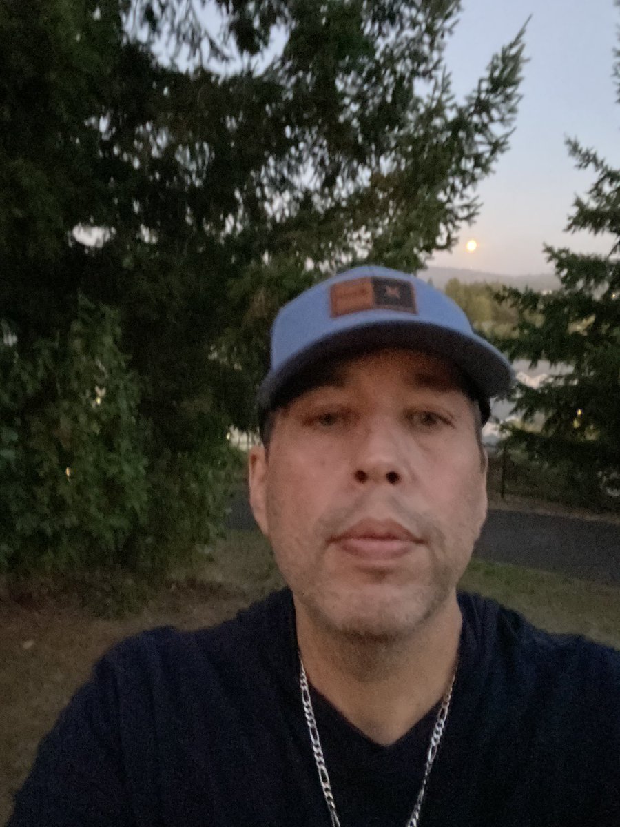 Beautiful day in Portland.  Nothing to see here.  Don’t fall for the fake news.