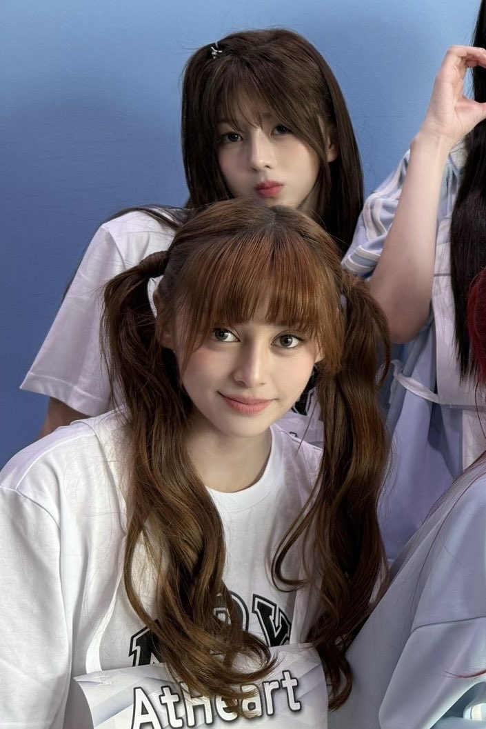 athearting's tweet photo. keke pigtails and bome apple hair r the absolute cutest 🎠🍎🩵 https://t.co/JsT9S84pML