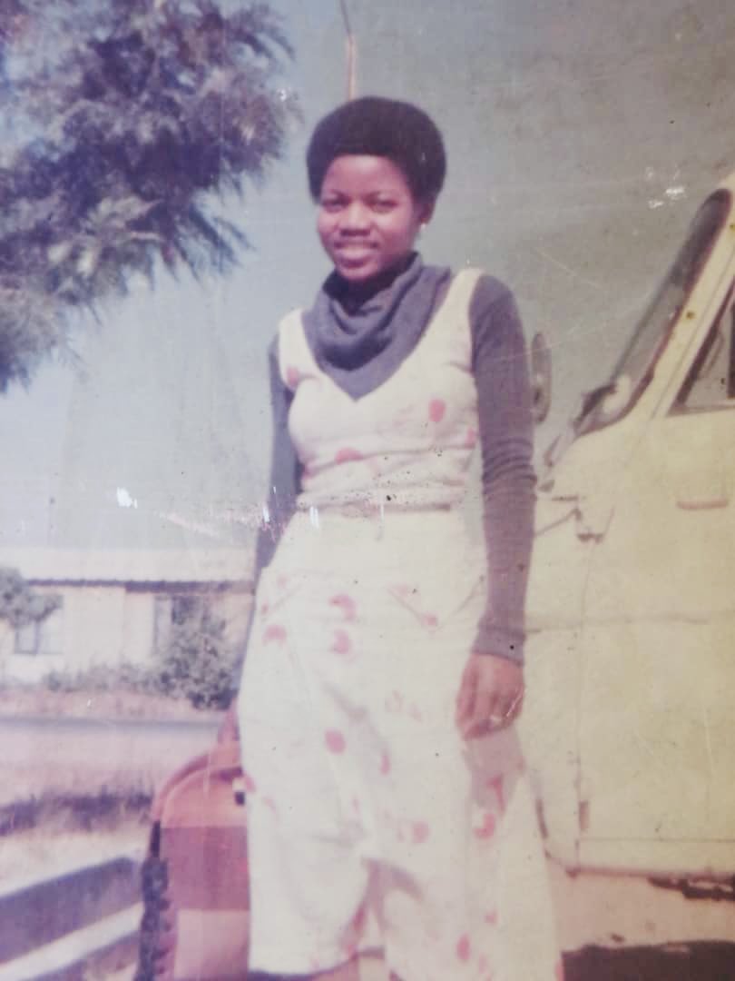 KraftsQueen's tweet image. My mom passed away exactly 30 years ago today, she was just 37, I was 14. I have always wondered how we would have turned out had she lived, but we will never know. I’m grateful for the principles she instilled in me in those few years, they have shaped the woman I am today. She…