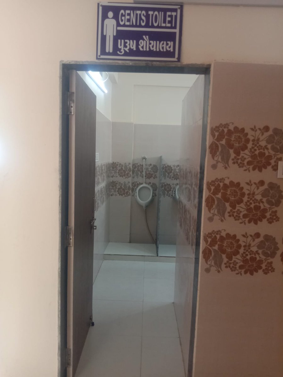 GSRTCDCGodhra's tweet image. બાકોર બસ સ્ટેન્ડ, મહીસાગર, લુણાવાડા મુસાફર સુવિધા ને પ્રાધાન્ય સ્વચ્છતા હી સેવા. @CMOGuj @sanghaviharsh @OfficialGsrtc #SwachhataHiSeva2025 #SwachhBharat #Swachhotsav #NirmalGujarat #SHS2025