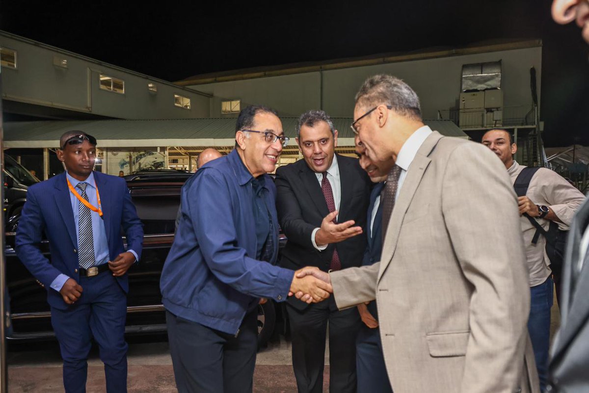 Egyptian Prime Minister Arrives in Nairobi Ahead of COMESA Summit

 H.E. Dr. Mostafa Madbouly, Prime Minister of Egypt. has arrived in Nairobi to participate in the COMESA Summit, which brings together regional leaders to advance trade, investment, and economic integration across