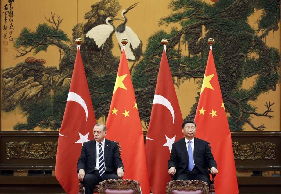 ⭐️ABD merkezli tek kutuplu düzen geride kalırken, yerine çok kutuplu ancak öngörülemez bir sistem şekilleniyor. Fırsat ve çelişkileriyle Türkiye-Çin ilişkilerini <a href="/AltayAtli/">Altay Atlı</a>, <a href="/barcinyinanc/">Barçın Yinanç</a>, <a href="/CerenJilan/">Ceren 吉兰 Ergenc</a>, <a href="/deryagocer/">derya göçer</a>, <a href="/toutologue/">tolga b.</a> ile konuştuk #PanoramaSoruyor <a href="/Panorama_GA/">Panorama</a>