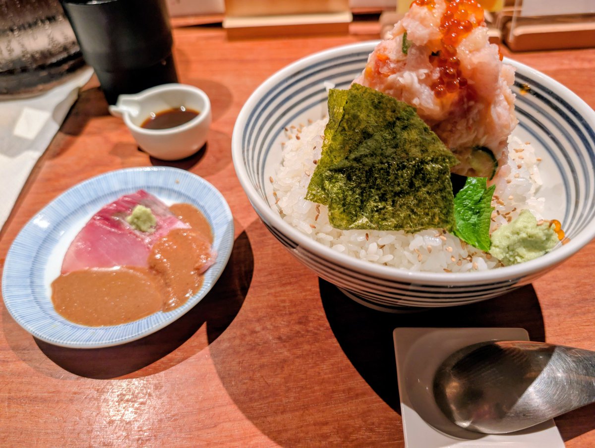 oldman_combooo's tweet photo. たまにはお昼にも旨い肴を…
そして夜には美味い雌を…♪ https://t.co/70GF9ymWnM
