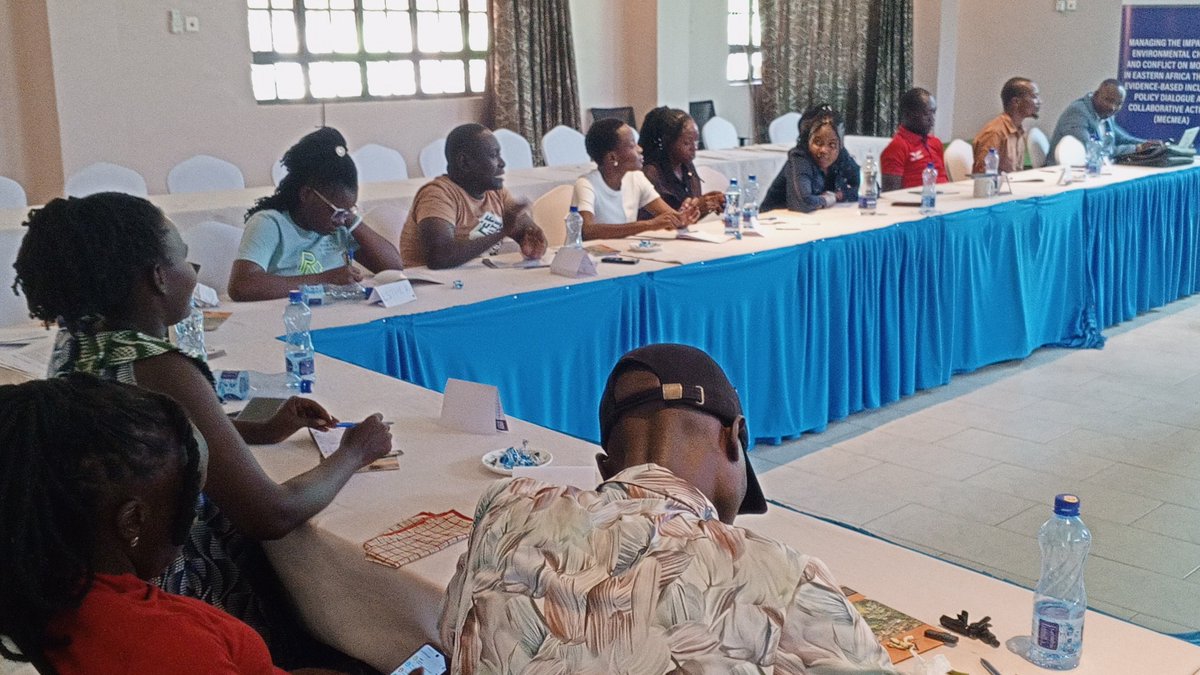 munialomacquely's tweet photo. @PanAfricare_ke Turkana Community based Journalists trained by #Panafricarekenya on how to report Climate Change stories @EkeyokonFM https://t.co/8LZSuCdOpa