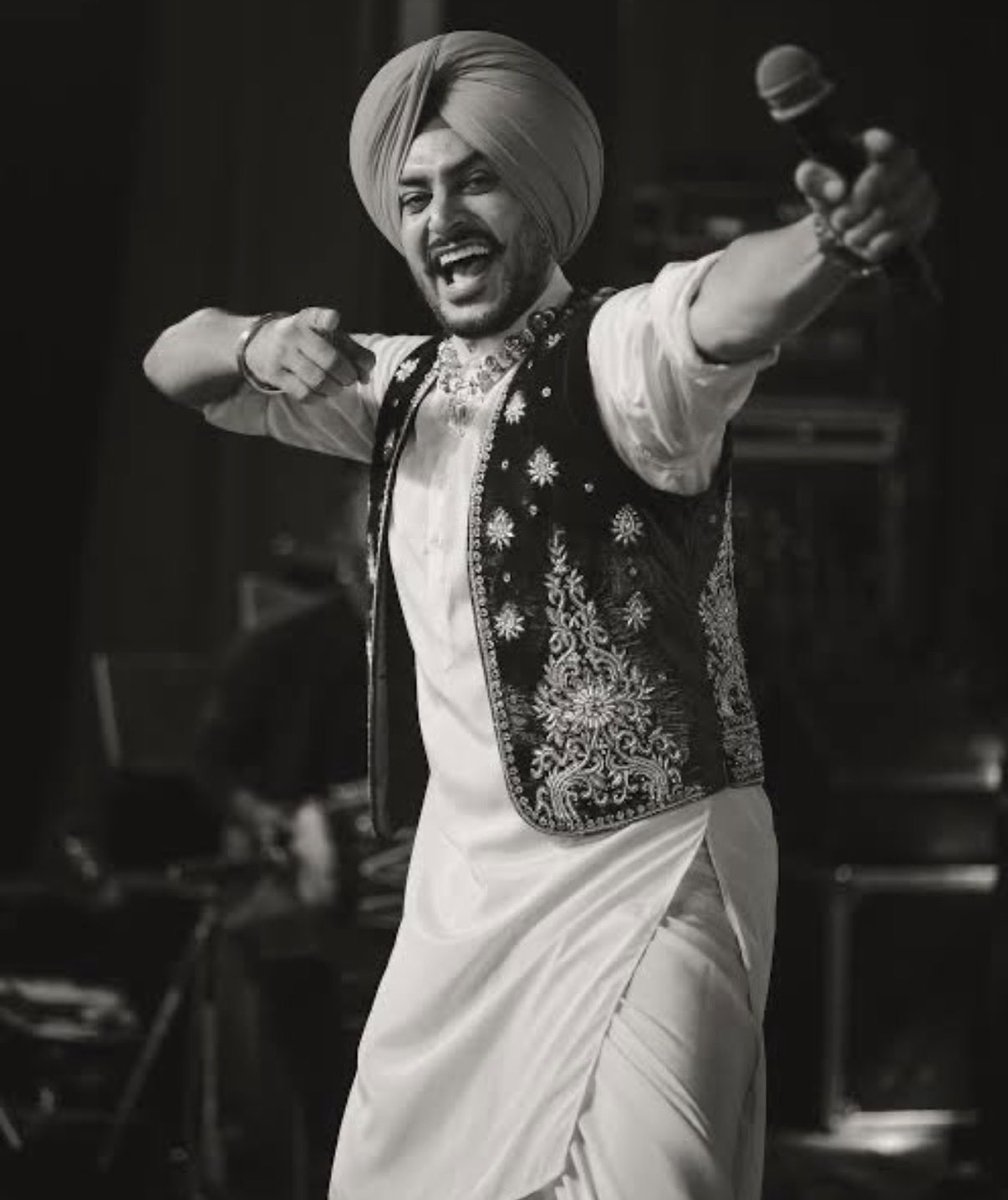 After days of fighting for his life, Rajvir Jawanda is no more. 
Gone too soon your voice will live forever.🕊️ Rest In Power🙏