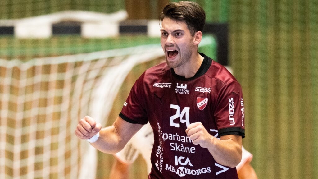 yun1manny's tweet image. HANDBALL POTD 🤾‍♂️🥅 

-Fredrik Olsson U 4.5 GLS 

Another small and weak board today, regardless I like this spot for the under the most 

If fredrik chalks I’ll give $150 to a lucky follower who simply likes/reposts the post and leaves a comment below👇💭

❤️ if you’re tailing…