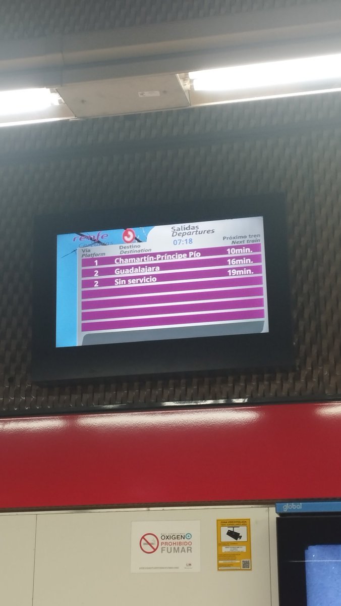 bebeenllamas's tweet photo. @CercaniasMadrid @Adif_es @Renfe a mi esto no me parece normal.... Cada día la misma situación https://t.co/Vq8SiA0eVe