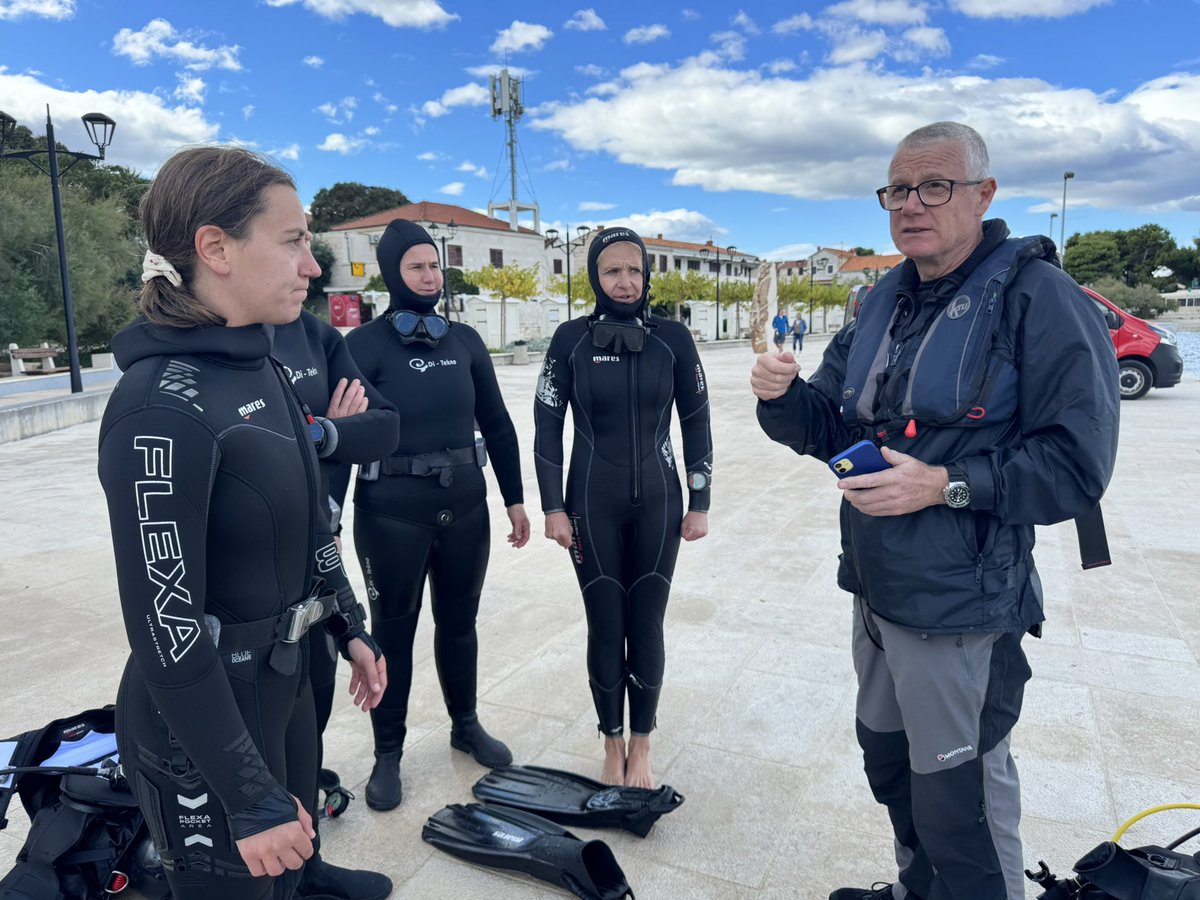 peter_faulding's tweet image. 🇬🇧🤿 Yesterday was an intense and rewarding day of underwater search training in Supetar Harbour, on the beautiful island of Brač 🇭🇷

We focused on zero-visibility search techniques and systematic search patterns, essential for locating missing persons and evidence underwater.…