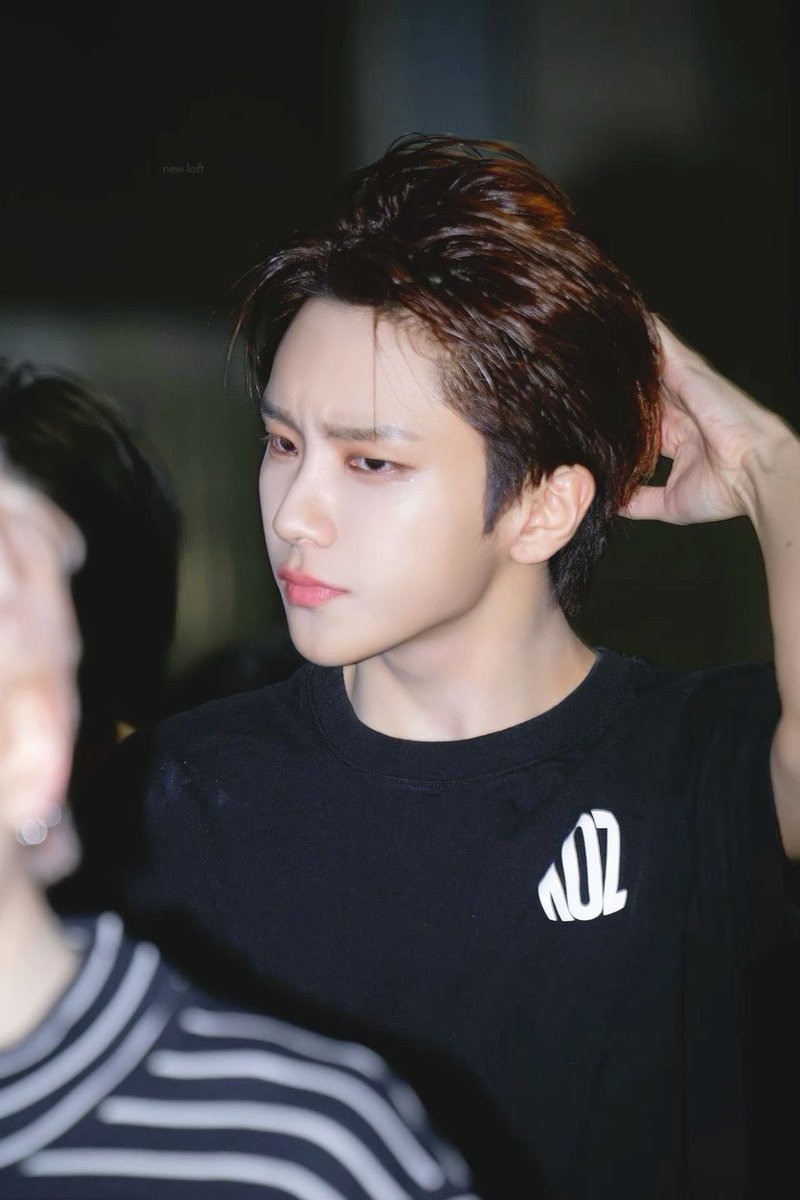 woonmyungzz_'s tweet image. plastic surgery has ruined everyones perception on what a natural beauty is