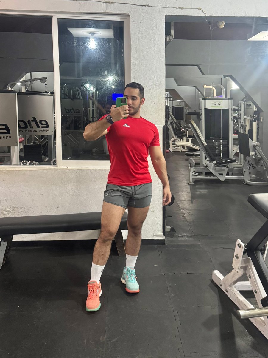 danielmata_____'s tweet photo. Martes de 🦵🏼 https://t.co/578bvObgQS