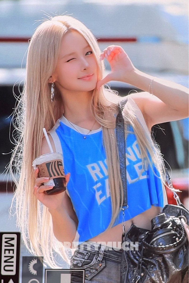 251008

용인아니고 뉴욕NBA;;;
#키스오브라이프 #KISSOFLIFE #KIOF #BELLE #벨