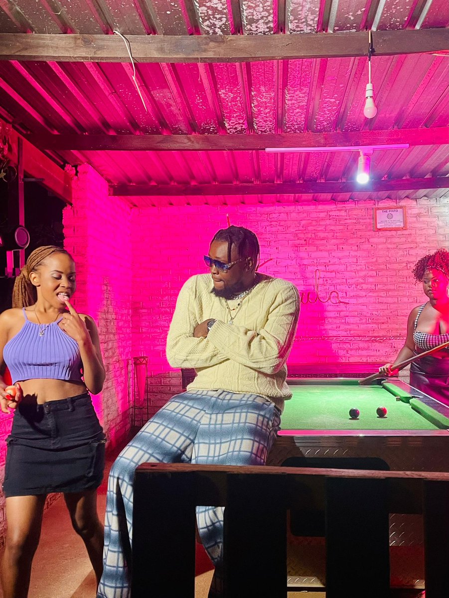 Canalmw98's tweet photo. Koma Nyimbo ya Wikise tivina Summer 🏝️ imeneyi 🔁 Tanyo is a banger big up madala @Wikise1

https://t.co/IW8H5TezcS

#Tanyo
#wikise https://t.co/a5OLIRmvg1