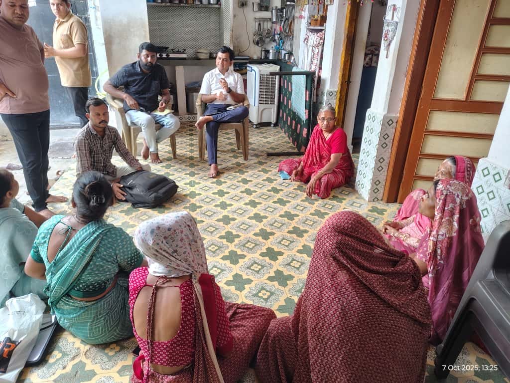 barwalaglpc's tweet photo. આજ રોજ સાળંગપુર ગામના જય મેલડીમા સ્વ સહાય જૂથની મિટિંગ કરવામાં આવી હતી. https://t.co/we6olsHxeN