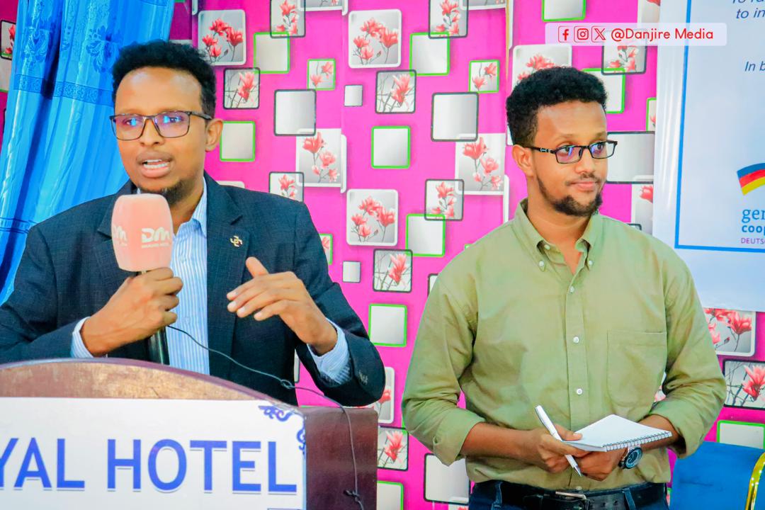 SDCSOM's tweet image. Progress in community empowerment is unfolding in #Galdogob! Under the #JRP Phase 2, led by @SDCSOM in partnership with @WFPSomalia, farmers participated in an awareness session on sustainable farming, modern technology, and cooperative growth — driving #ZeroHunger in Somalia.